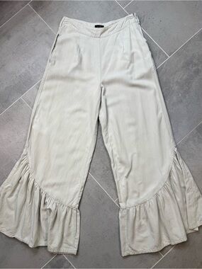Ontwelfth Ruffled Hem Wide-Leg Pants - Cream Women’s Small